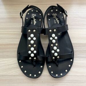 NEW Seychelles Day of Rest Black Studded Leather Flat Sandal US 7.5